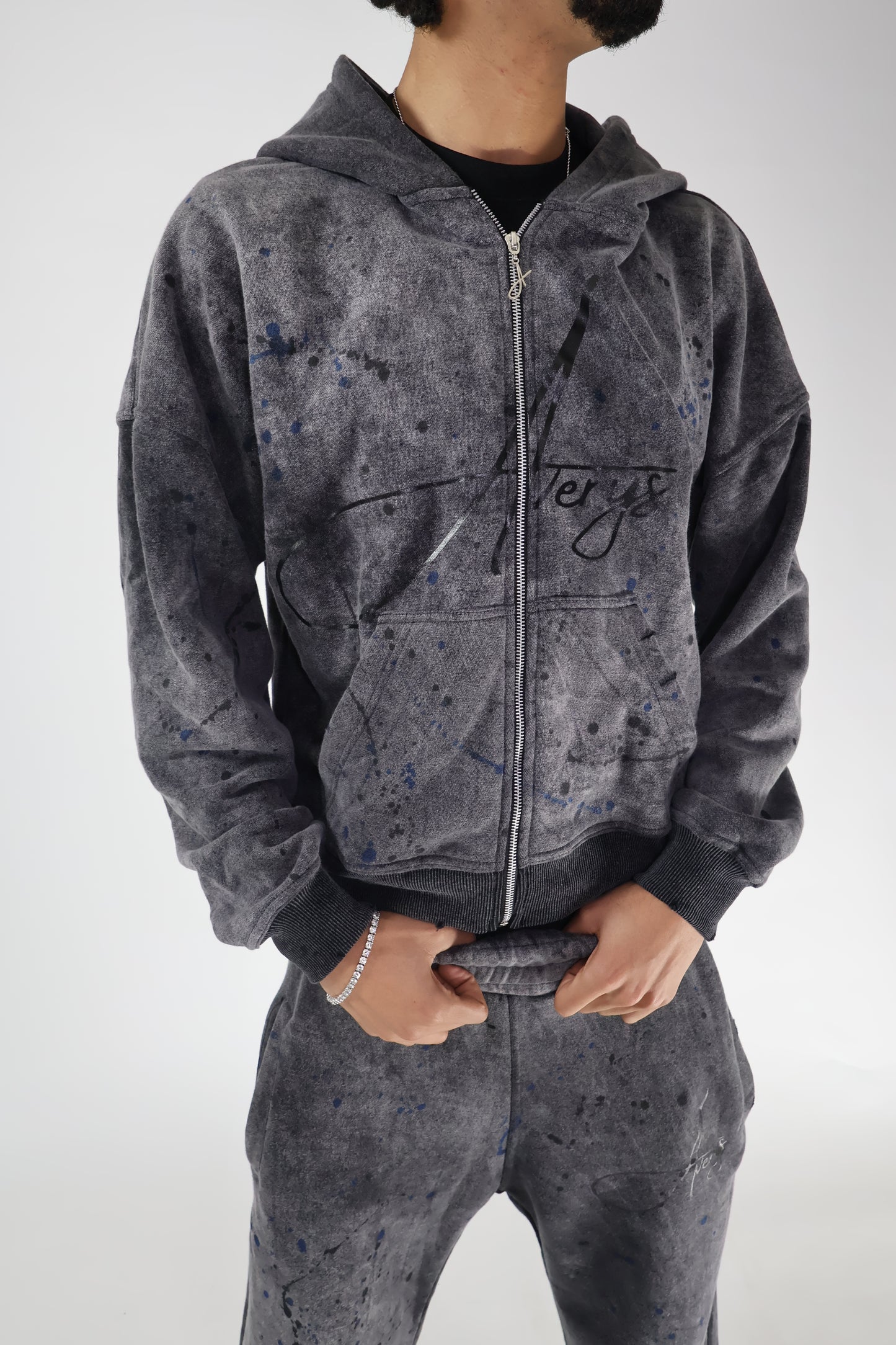 Abstract Tracksuit